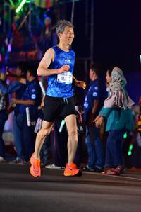 BIB: 410
                            <button type="button" onclick="openModal(20566686)" class="btn btn-primary btn-sm float-right btn-popup" data-toggle="modal" data-target=".modal-high-quality">
                        <i class="fas fa-shopping-cart"></i> Add to Cart
                    </button>
                                            <button type="button" onclick="isThisMe(20566686, true)" class="btn btn-success btn-sm float-right btn-popup btn-isme hidden" data-toggle="tooltip" data-placement="bottom" title="นี่คือรูปของคุณใช่ไหม คลิกที่นี่เพื่อเอาเข้าอัลบั้ม">
                        <i class="fas fa-plus"></i> Add to album
                    </button>
                    <button type="button" onclick="isThisMe(20566686, false)" class="btn btn-warning btn-sm float-right btn-popup btn-isnotme hidden">
                        <i class="fas fa-ban"></i> Remove from album
                    </button>